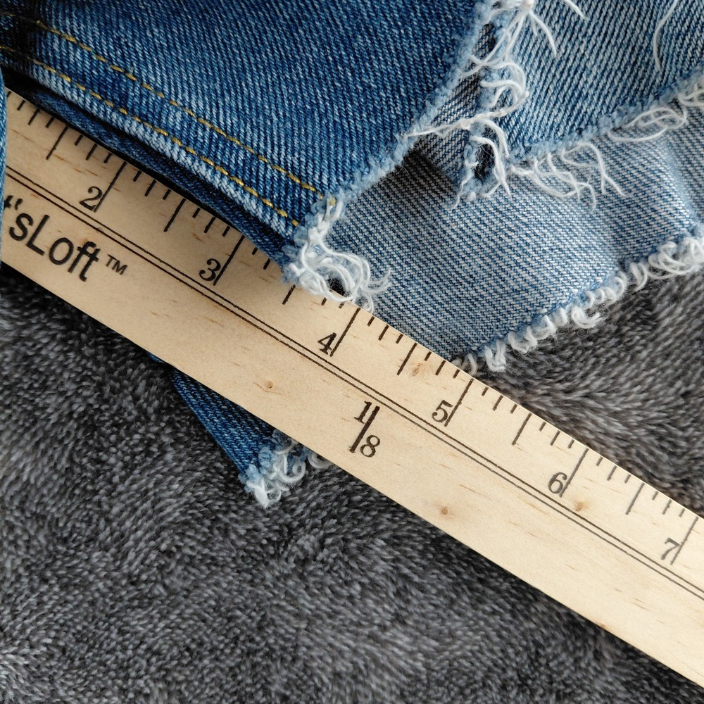 Hollister High Rise Vintage Short 7 w28 Light Wash Distressed Sunflower Denim 4" - Picture 8 of 8